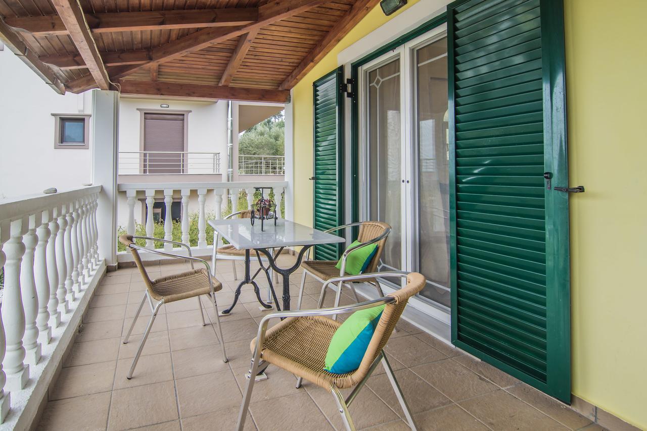 Tonia Apartments Zakynthos Town Exterior photo