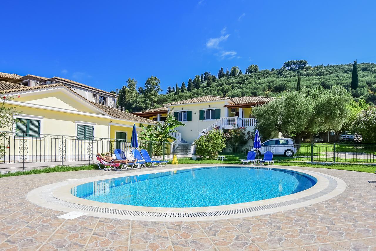 Tonia Apartments Zakynthos Town Exterior photo